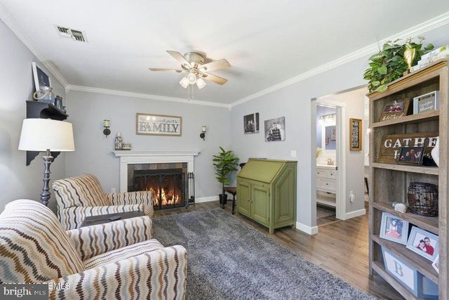 482 CLIFTON AVE, Bayville, NJ 08721