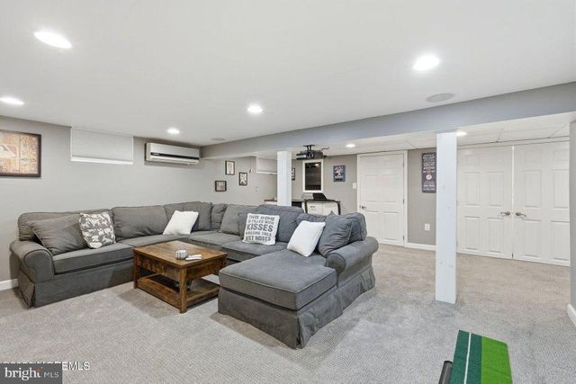 482 CLIFTON AVE, Bayville, NJ 08721