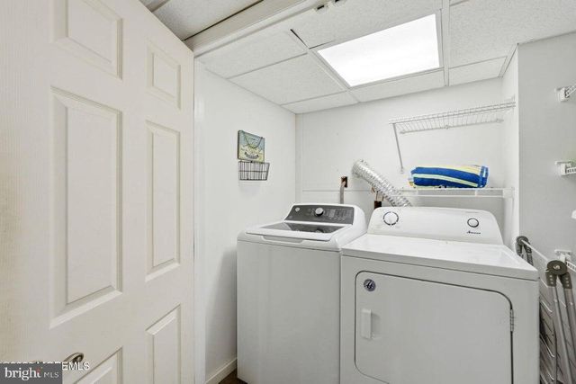 482 CLIFTON AVE, Bayville, NJ 08721