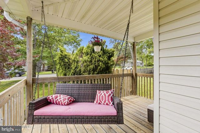 482 CLIFTON AVE, Bayville, NJ 08721