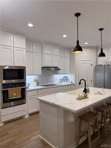 2701 N Day Lily Avenue, Edinburg, TX 78541