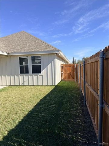 2701 N Day Lily Avenue, Edinburg, TX 78541
