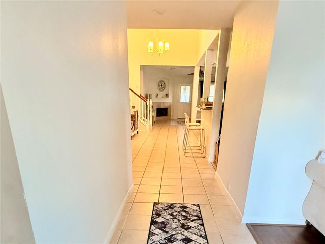 4615 Pin Oak Creek Lane, Houston, TX 77345