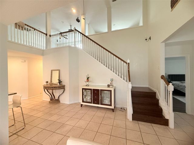 4615 Pin Oak Creek Lane, Houston, TX 77345