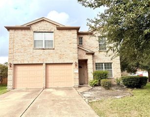 4615 Pin Oak Creek Lane, Houston, TX 77345