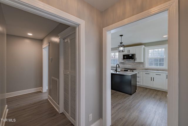 194 Sparks Road, Johnson City, TN 37601