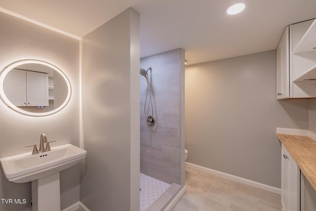 194 Sparks Road, Johnson City, TN 37601