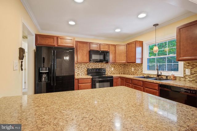 948 FICKLEN RD, Fredericksburg, VA 22405