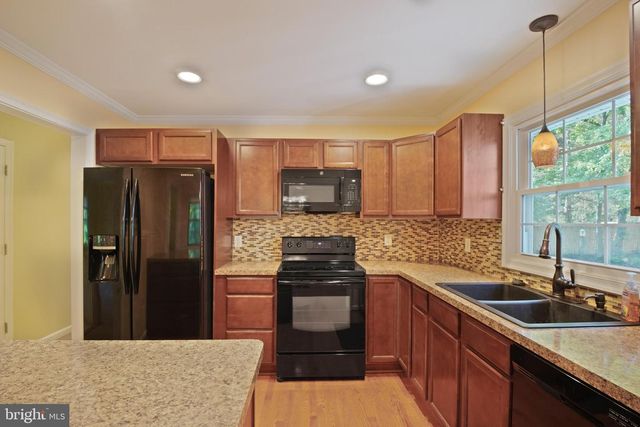 948 FICKLEN RD, Fredericksburg, VA 22405