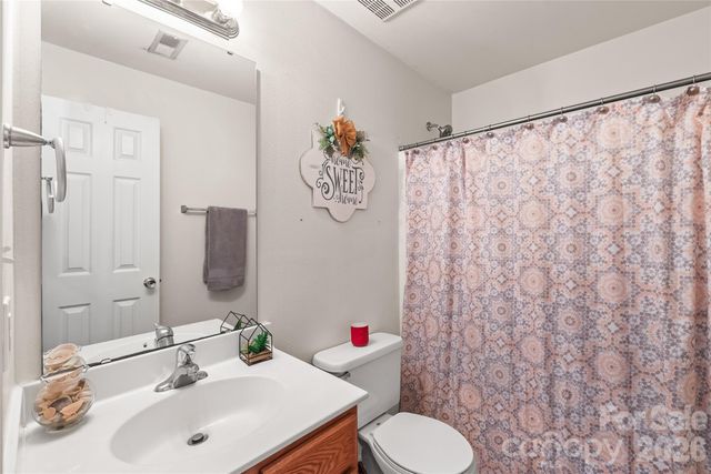 3983 Town Center Road, Harrisburg, NC 28075