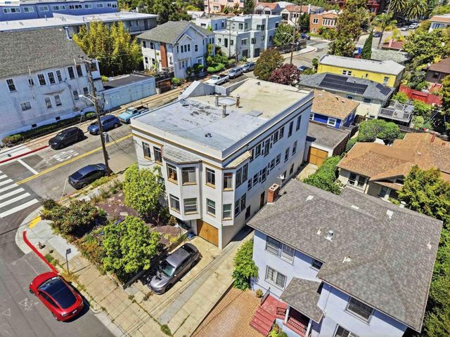 304 Fairmount Ave, Oakland, CA 94611