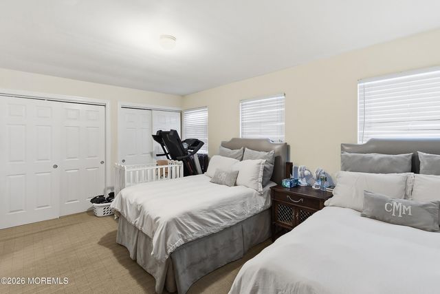 172 Williamsburg Lane, Lakewood, NJ 08701