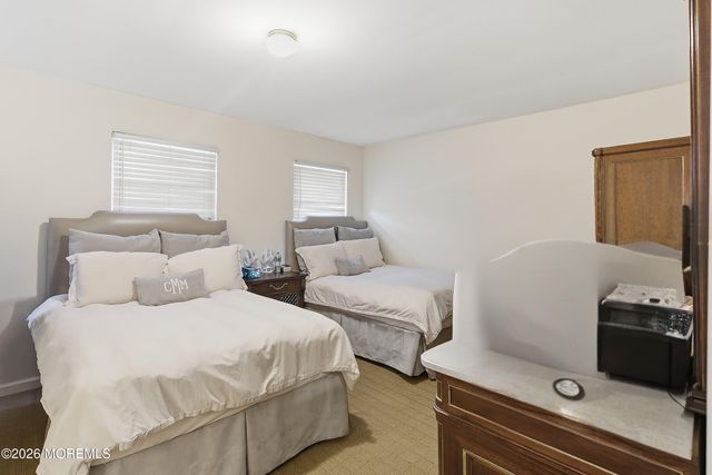 172 Williamsburg Lane, Lakewood, NJ 08701