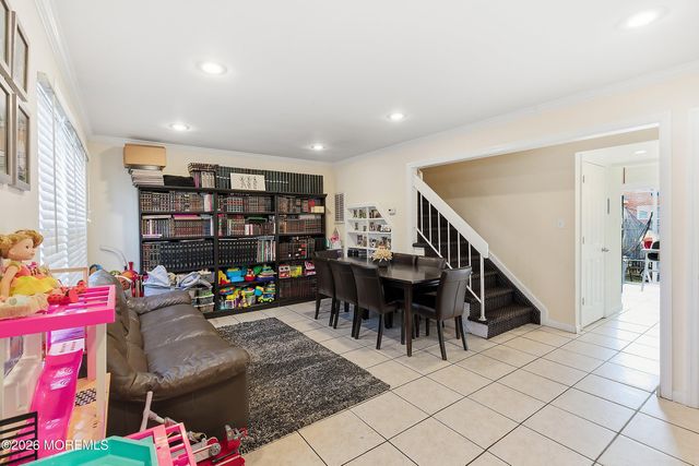 172 Williamsburg Lane, Lakewood, NJ 08701