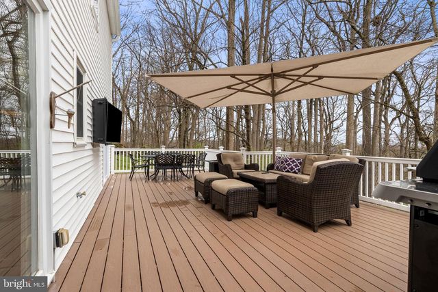 8 HARROW CIR, Wayne, PA 19087
