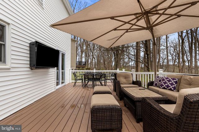 8 HARROW CIR, Wayne, PA 19087