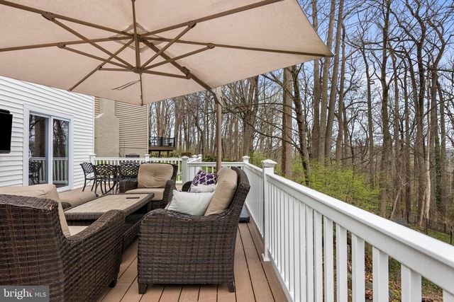 8 HARROW CIR, Wayne, PA 19087