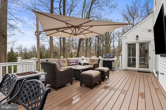 8 HARROW CIR, Wayne, PA 19087