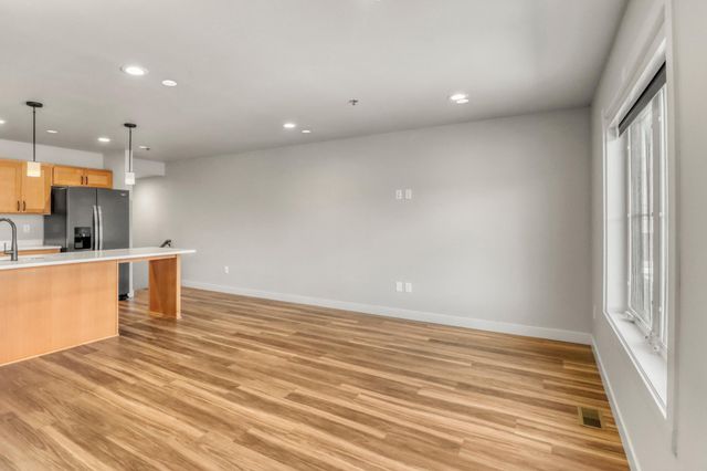 4120 Arthur Drive S, Fargo, ND 58104