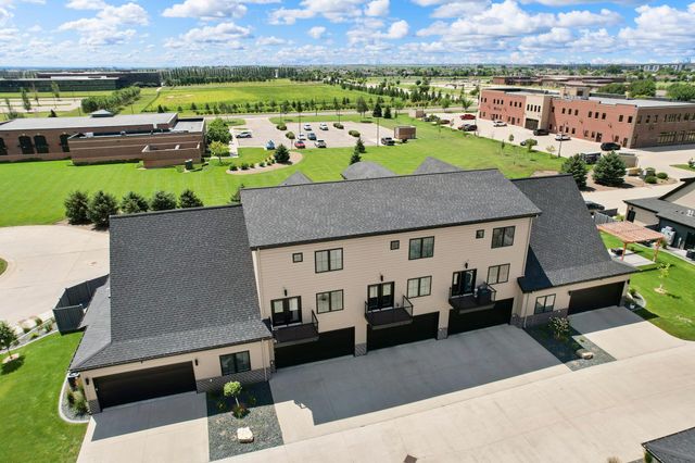 4120 Arthur Drive S, Fargo, ND 58104