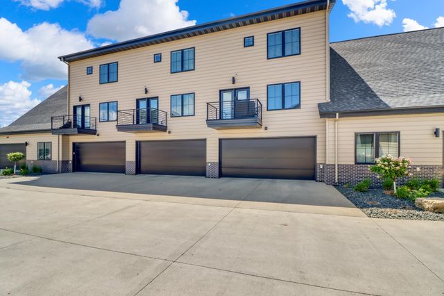 4120 Arthur Drive S, Fargo, ND 58104