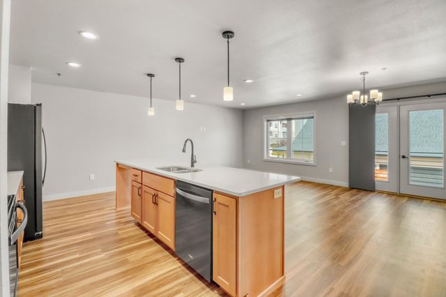 4120 Arthur Drive S, Fargo, ND 58104