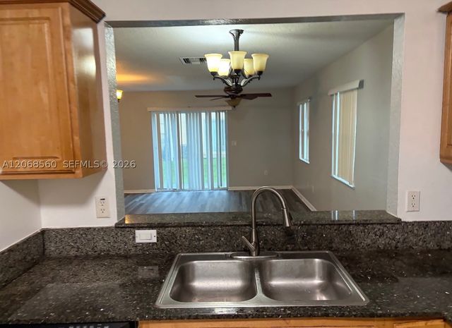 6623 Winfield Blvd 9-4, Margate, FL 33063