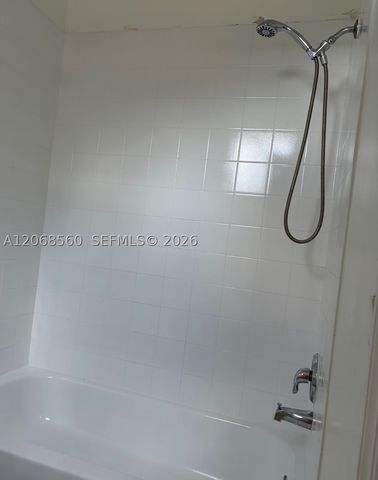 6623 Winfield Blvd 9-4, Margate, FL 33063