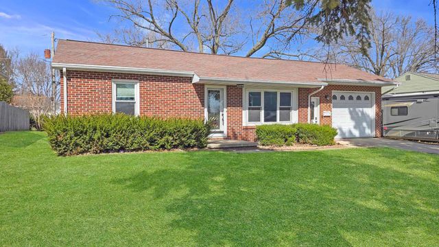 129 Acadia Street, Waterloo, IA 50702
