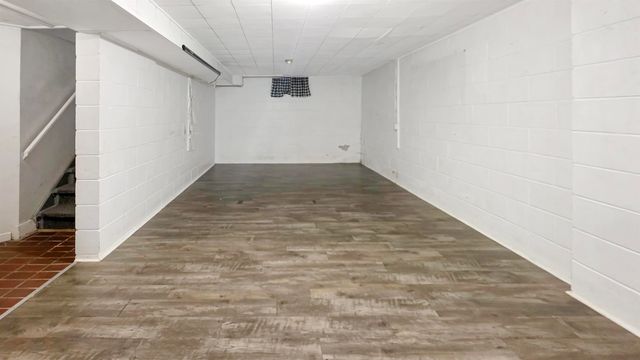 129 Acadia Street, Waterloo, IA 50702