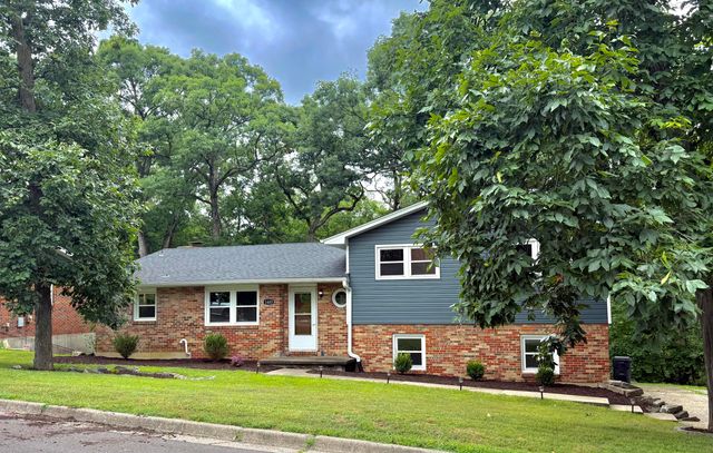 1403 RIDGEMONT CT, Columbia, MO 65203