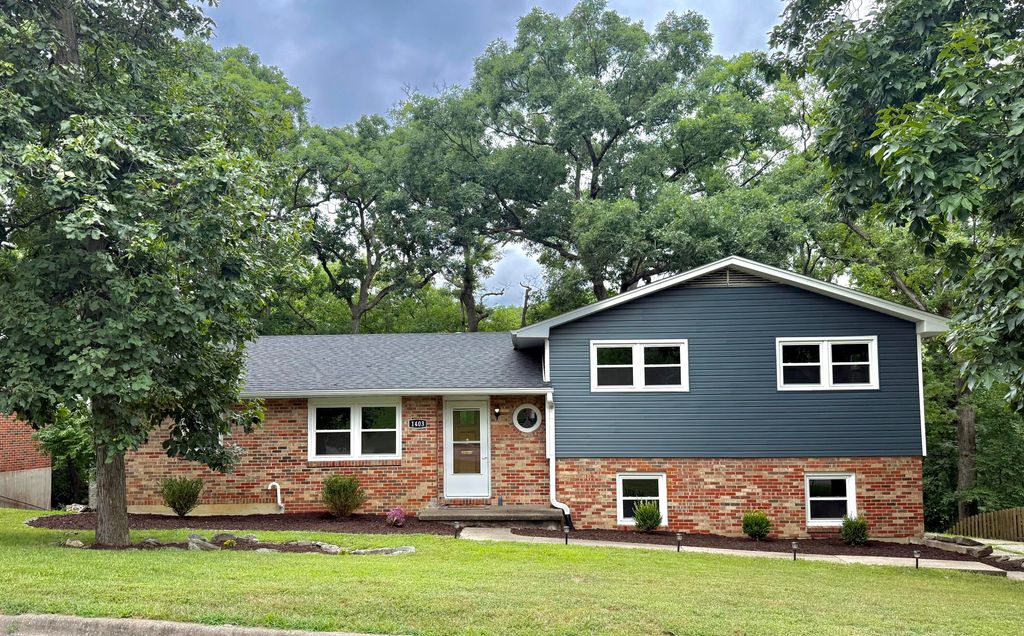 1403 RIDGEMONT CT, Columbia, MO 65203