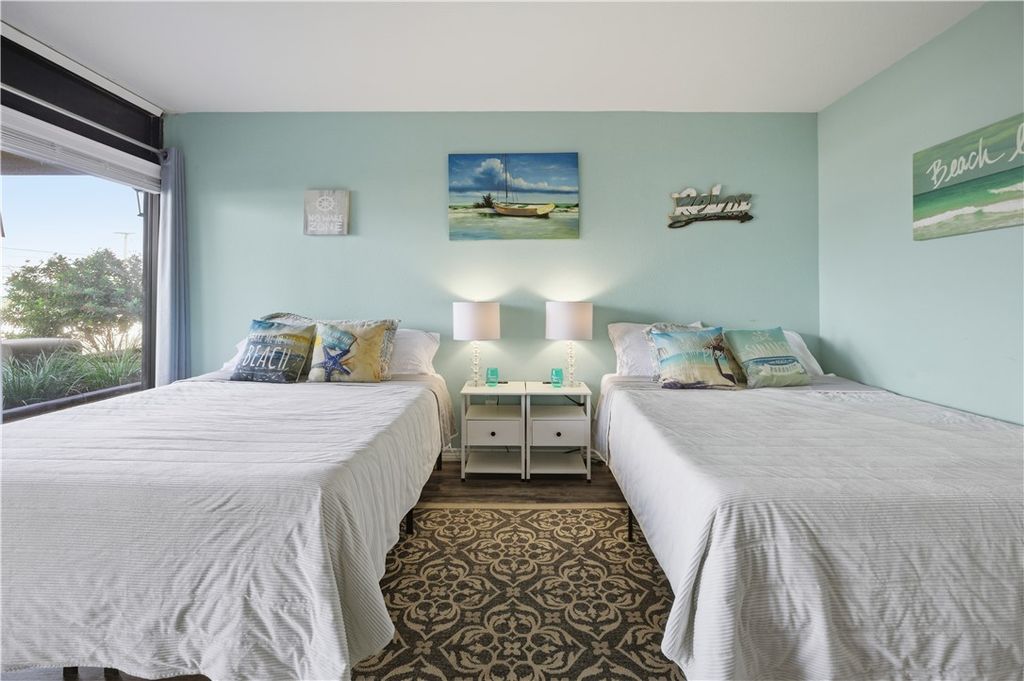 1021 S Water St 109, Rockport, TX 78382 — photo 2