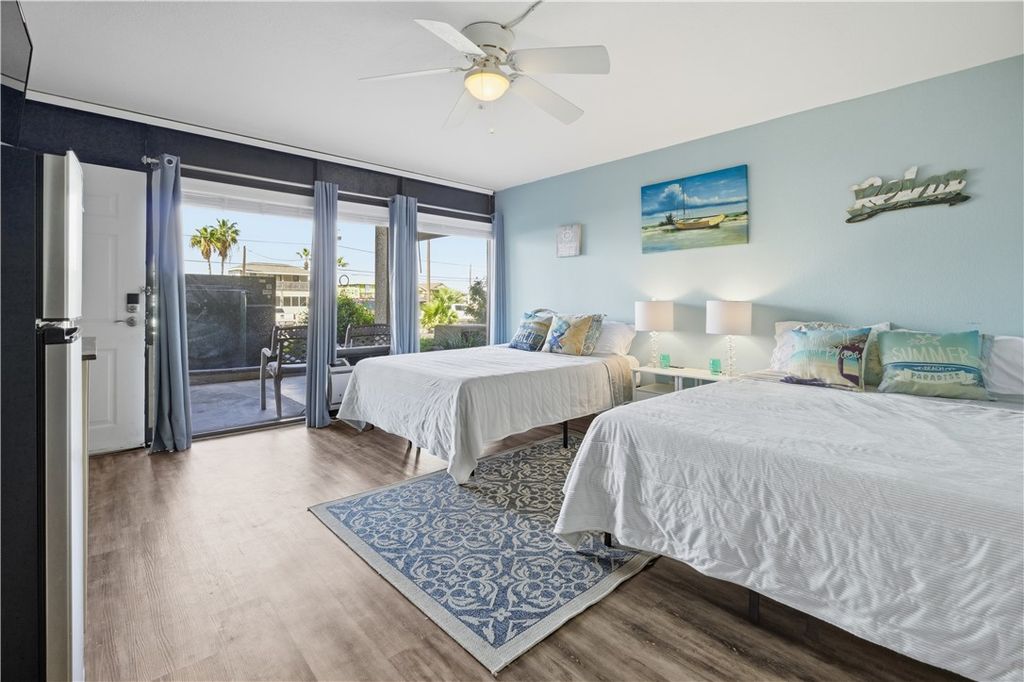 1021 S Water St 109, Rockport, TX 78382 — photo 3