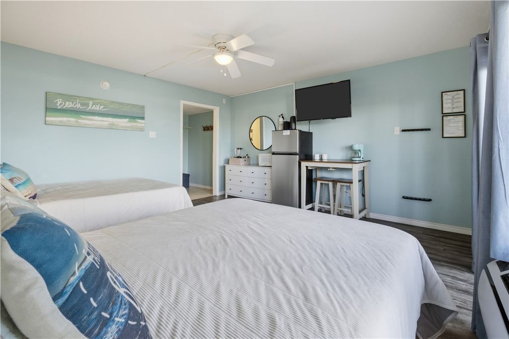 1021 S Water St 109, Rockport, TX 78382 — photo 4