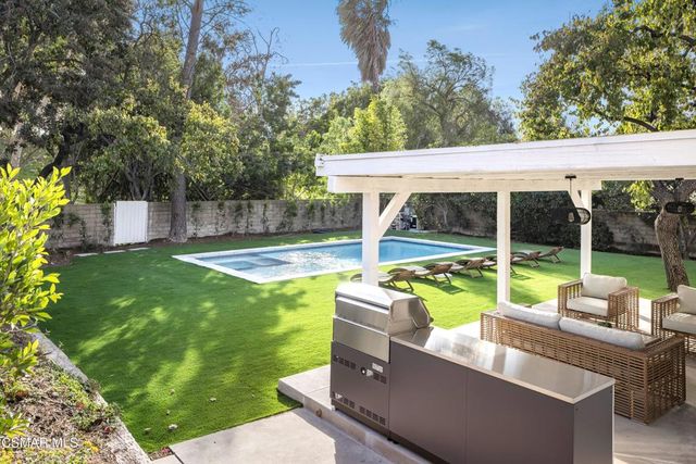 22534 Malden Street, West Hills, CA 91304