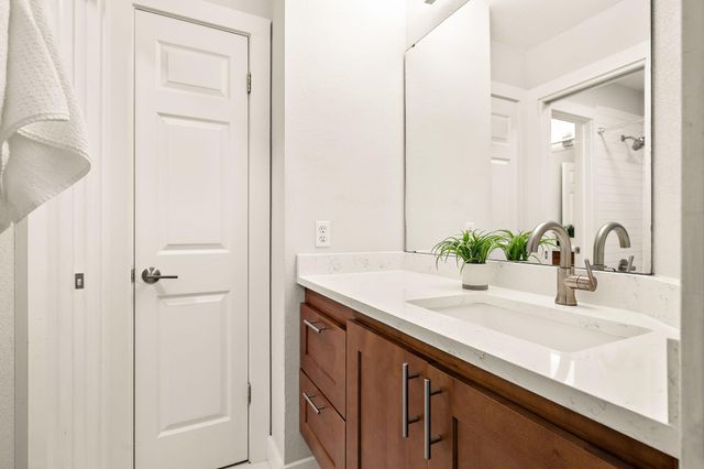 3712 Royal Port Rush DR, Round Rock, TX 78664