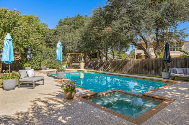 3712 Royal Port Rush DR, Round Rock, TX 78664
