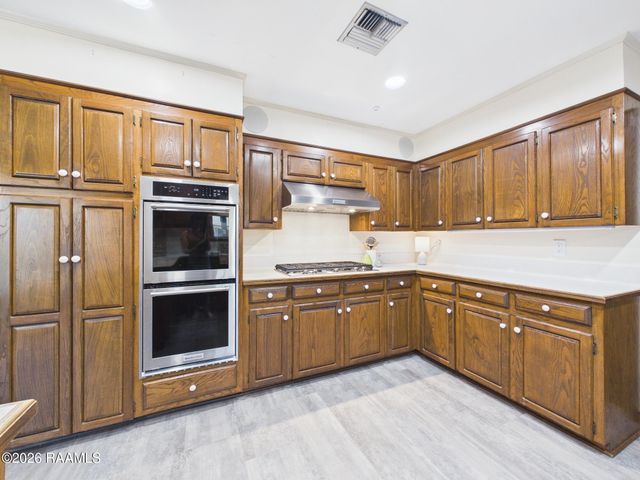 301 Upland Drive, Lafayette, LA 70506