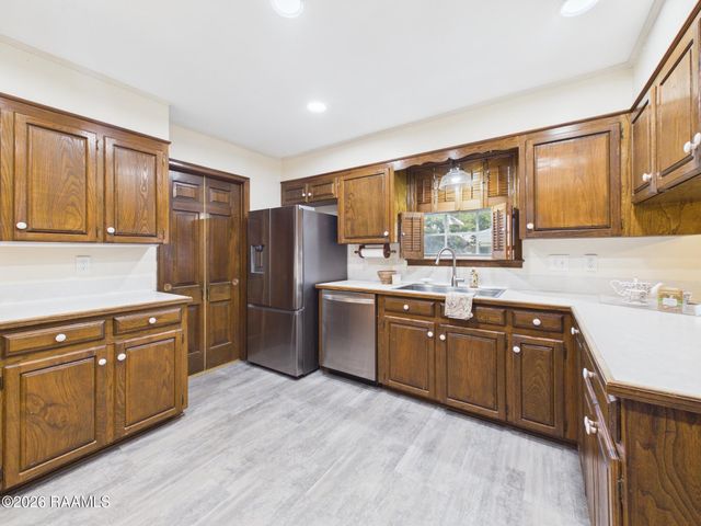 301 Upland Drive, Lafayette, LA 70506