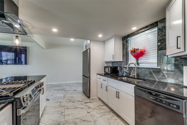 2736 Larchmont Drive, Mesquite, TX 75150