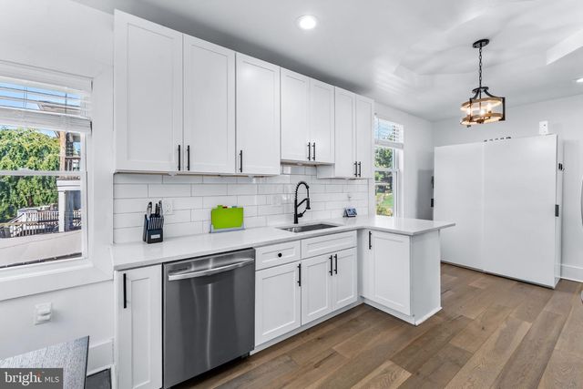 2208 ELSINORE AVE, Baltimore, MD 21216