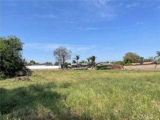 711 Meridian, Colton, CA 92324