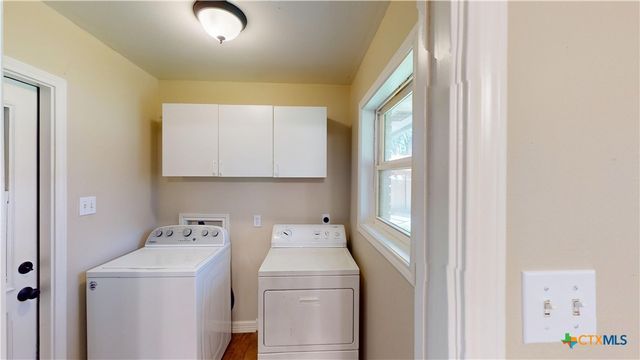 107 Hampton Court, Victoria, TX 77904
