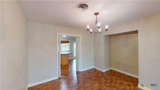 107 Hampton Court, Victoria, TX 77904