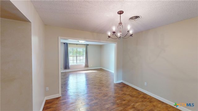 107 Hampton Court, Victoria, TX 77904