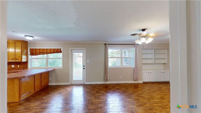 107 Hampton Court, Victoria, TX 77904