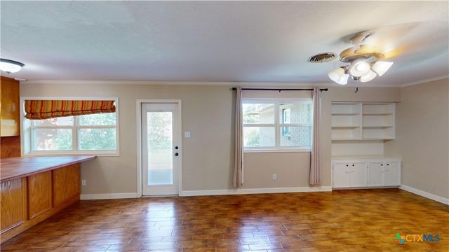 107 Hampton Court, Victoria, TX 77904