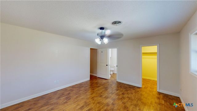 107 Hampton Court, Victoria, TX 77904