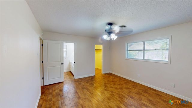 107 Hampton Court, Victoria, TX 77904